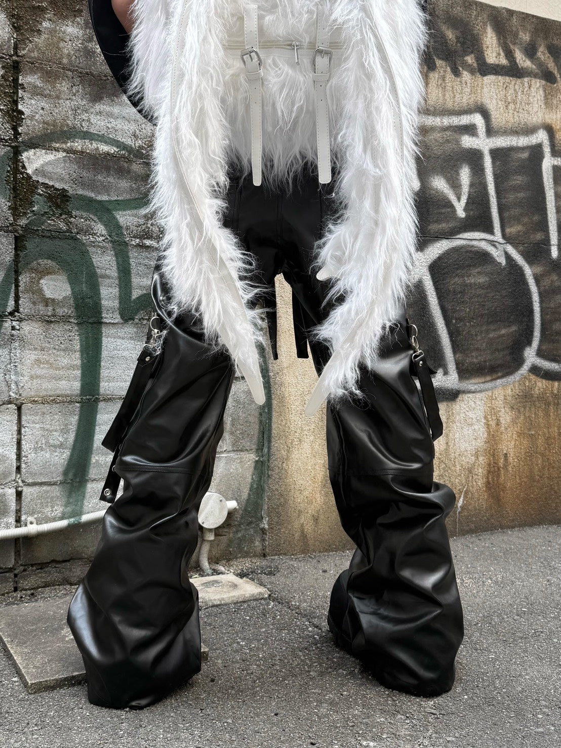 haveyoudiedbefore?】Bondage, Leather Flare Pants – PRESSING WEB SHOP