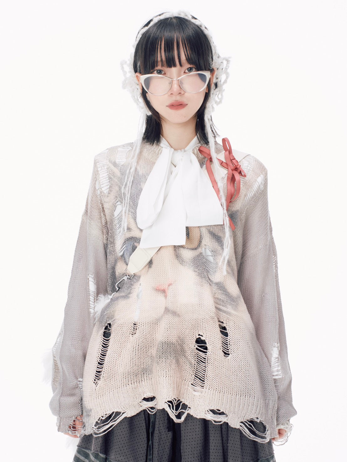 国際配送【Nerd out XU】odd eye cat damage knit