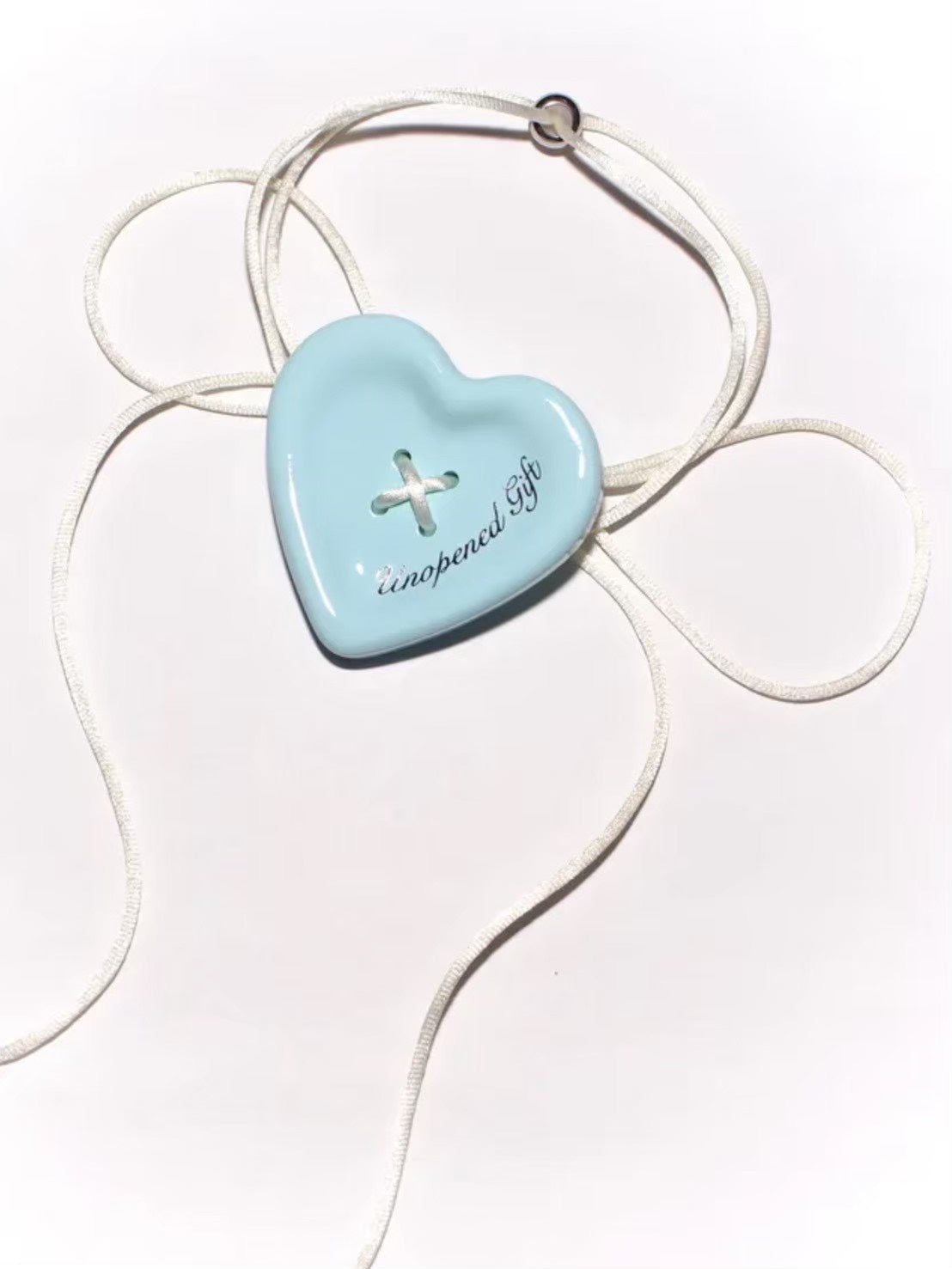 【Unopened gift】heart button chocker