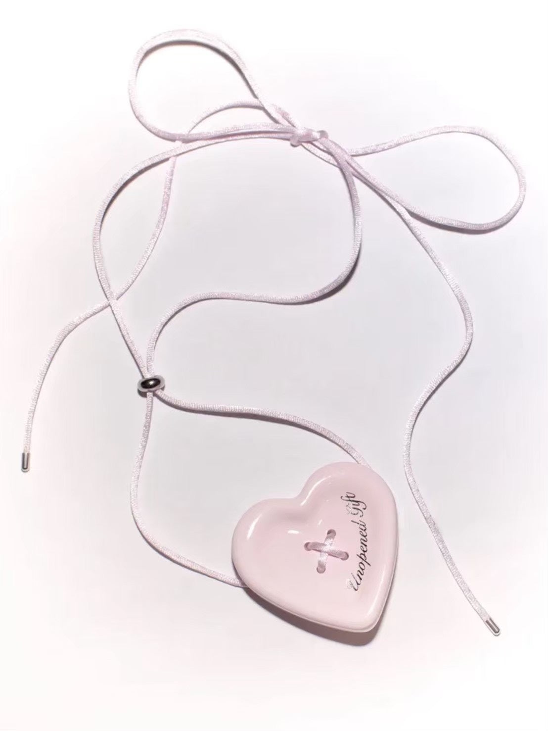 【Unopened gift】heart button chocker