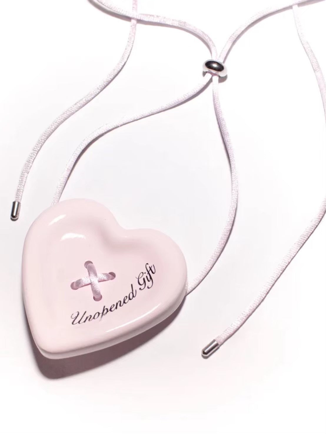 【Unopened gift】heart button chocker