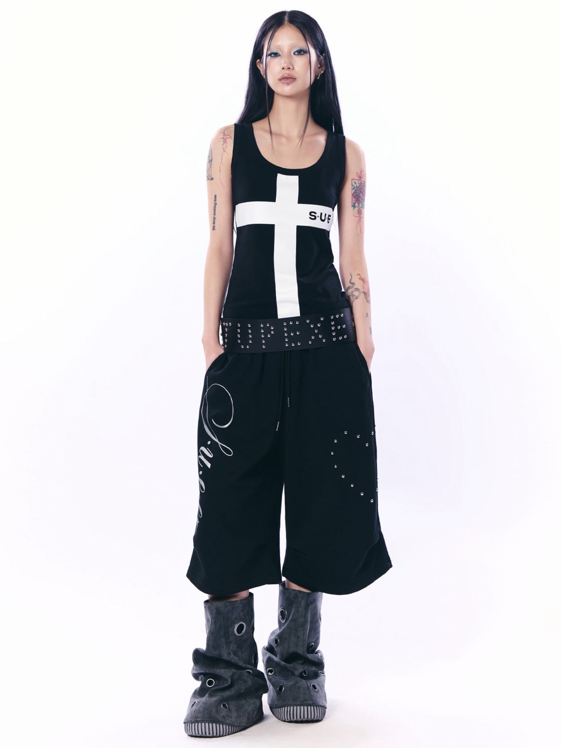 【SETUP‐EXE】LOGO CROSS SLEEVELESS TOP