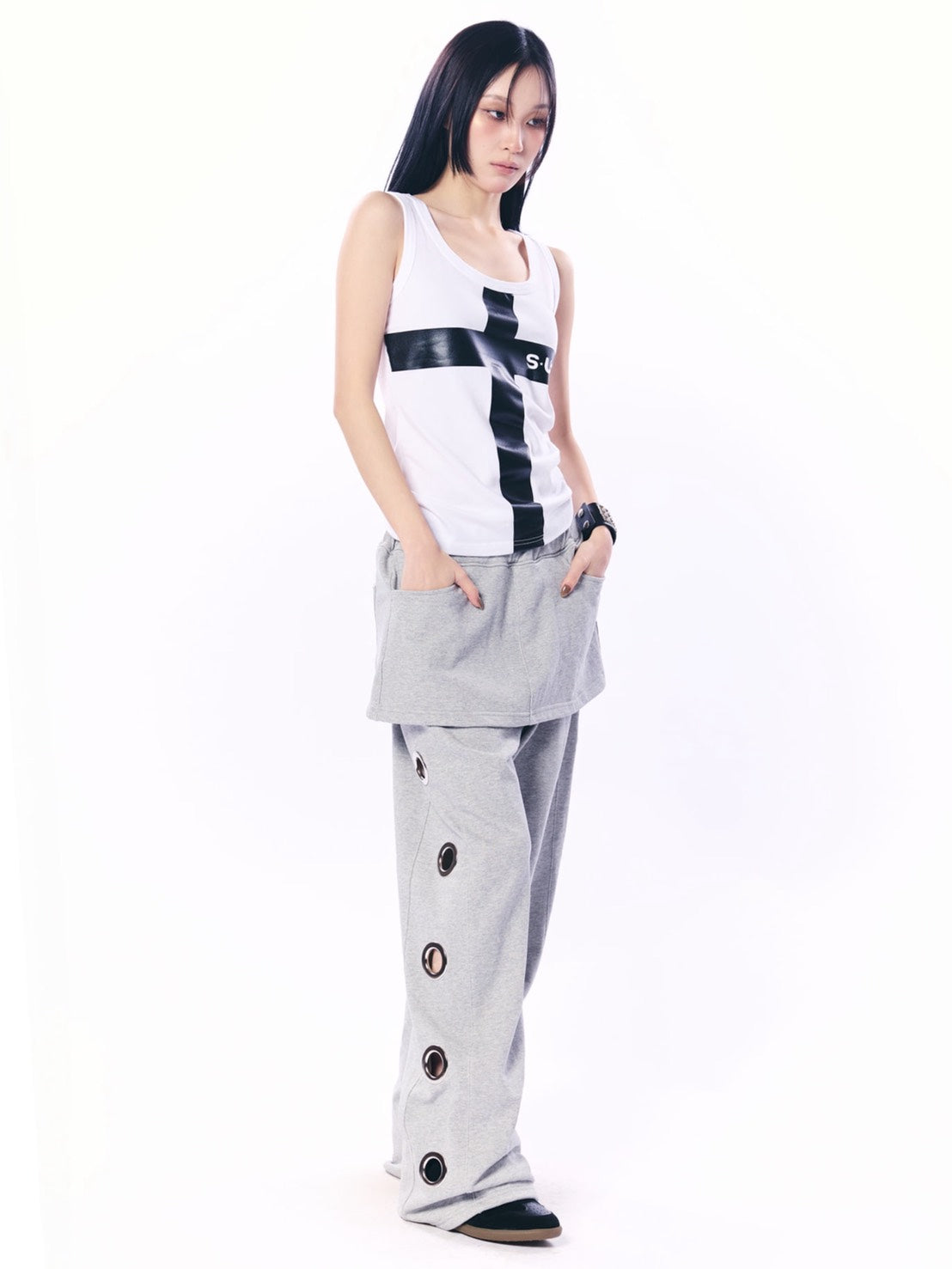 【SETUP‐EXE】LOGO CROSS SLEEVELESS TOP