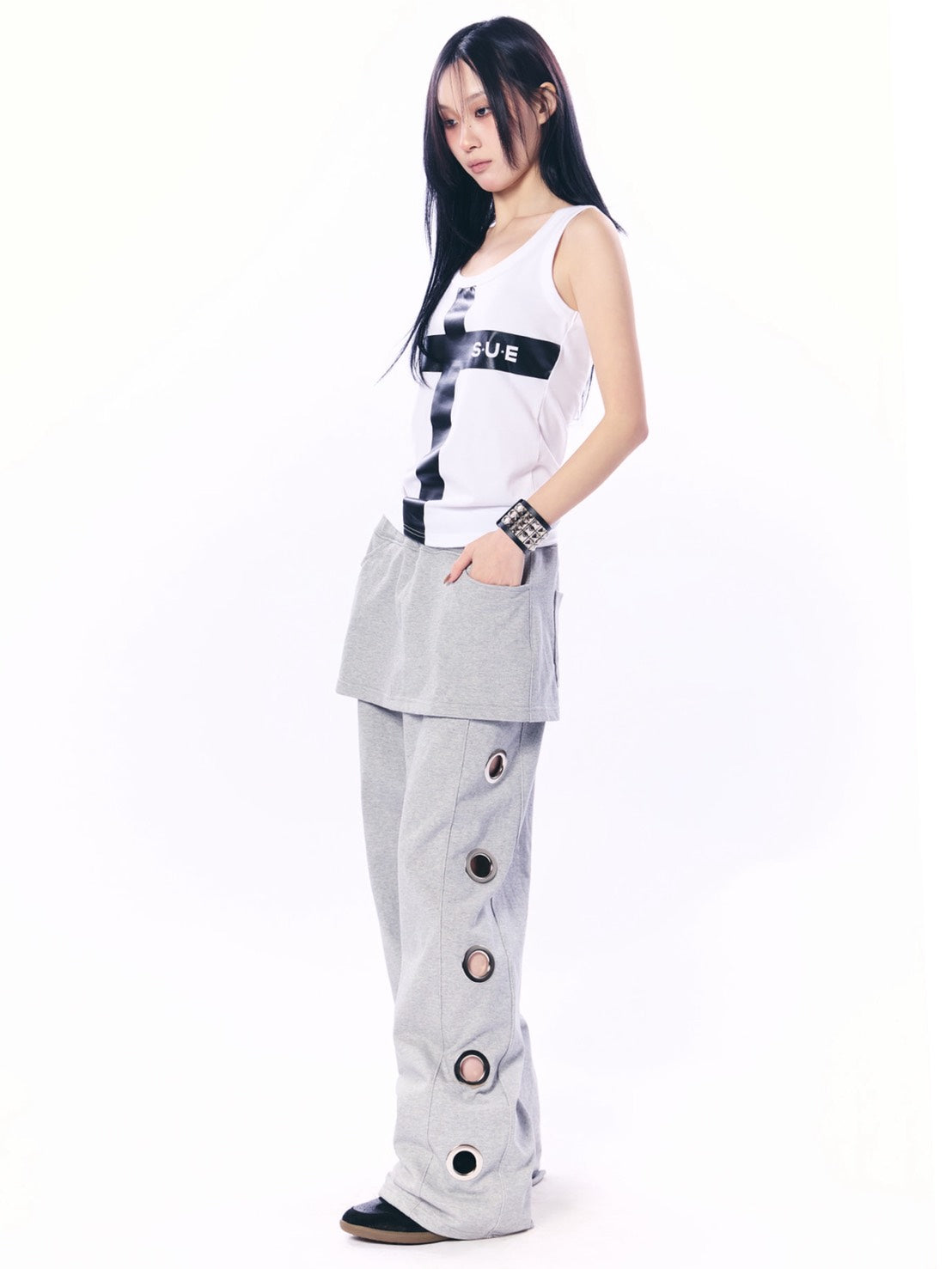 【SETUP‐EXE】LOGO CROSS SLEEVELESS TOP