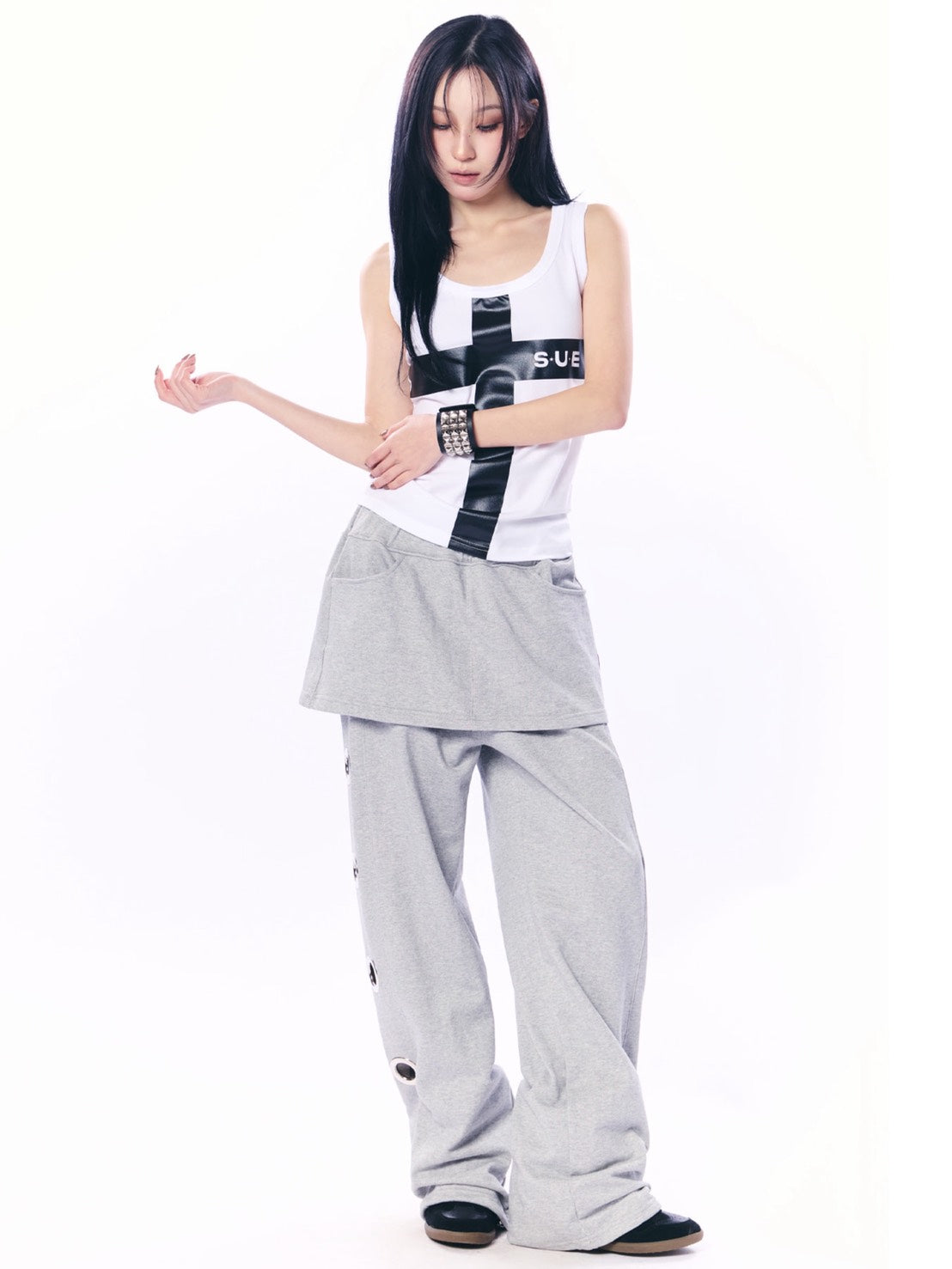【SETUP‐EXE】LOGO CROSS SLEEVELESS TOP