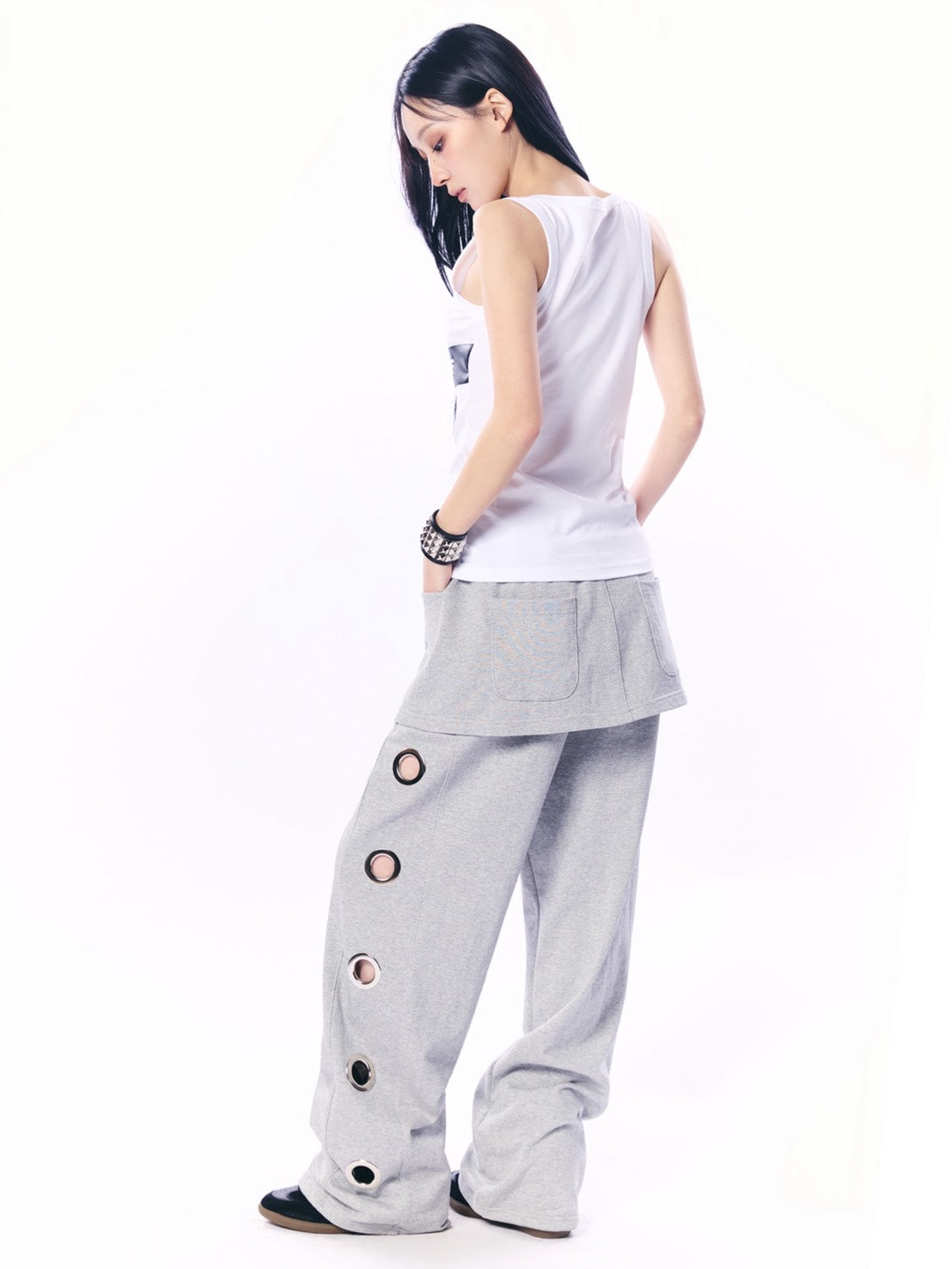 【SETUP‐EXE】LOGO CROSS SLEEVELESS TOP
