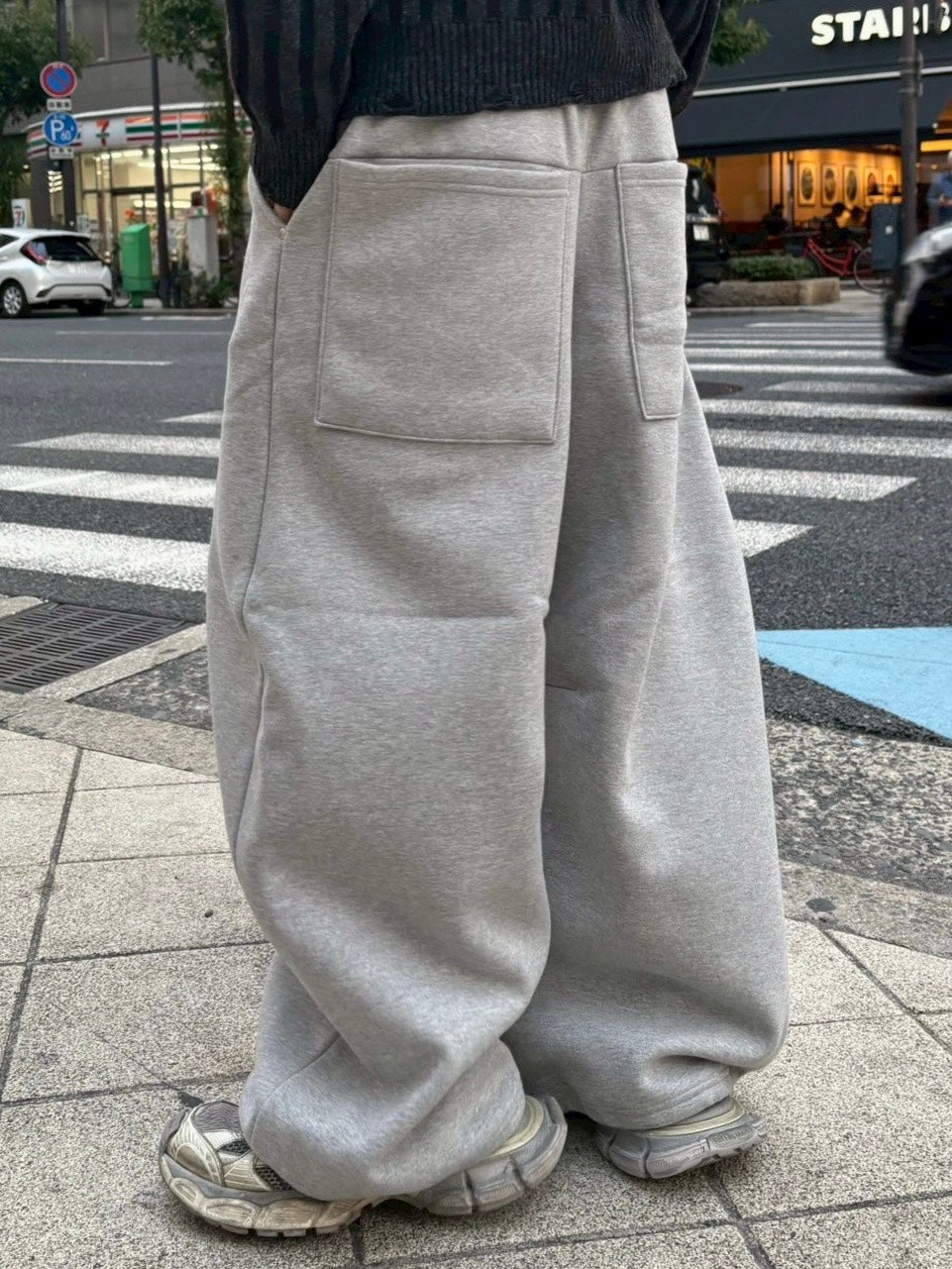 受注制【Chikashitsu +】barrel leg heavy sweat pants (2color)