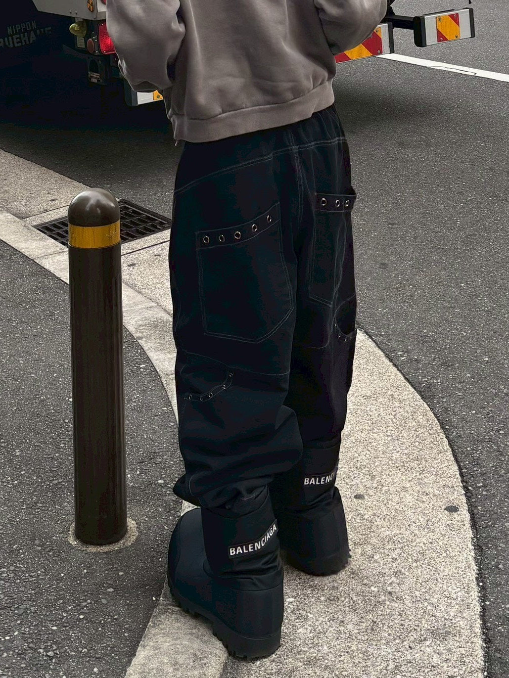 受注制【Chikashitsu +】eyelet pocket balloon pants