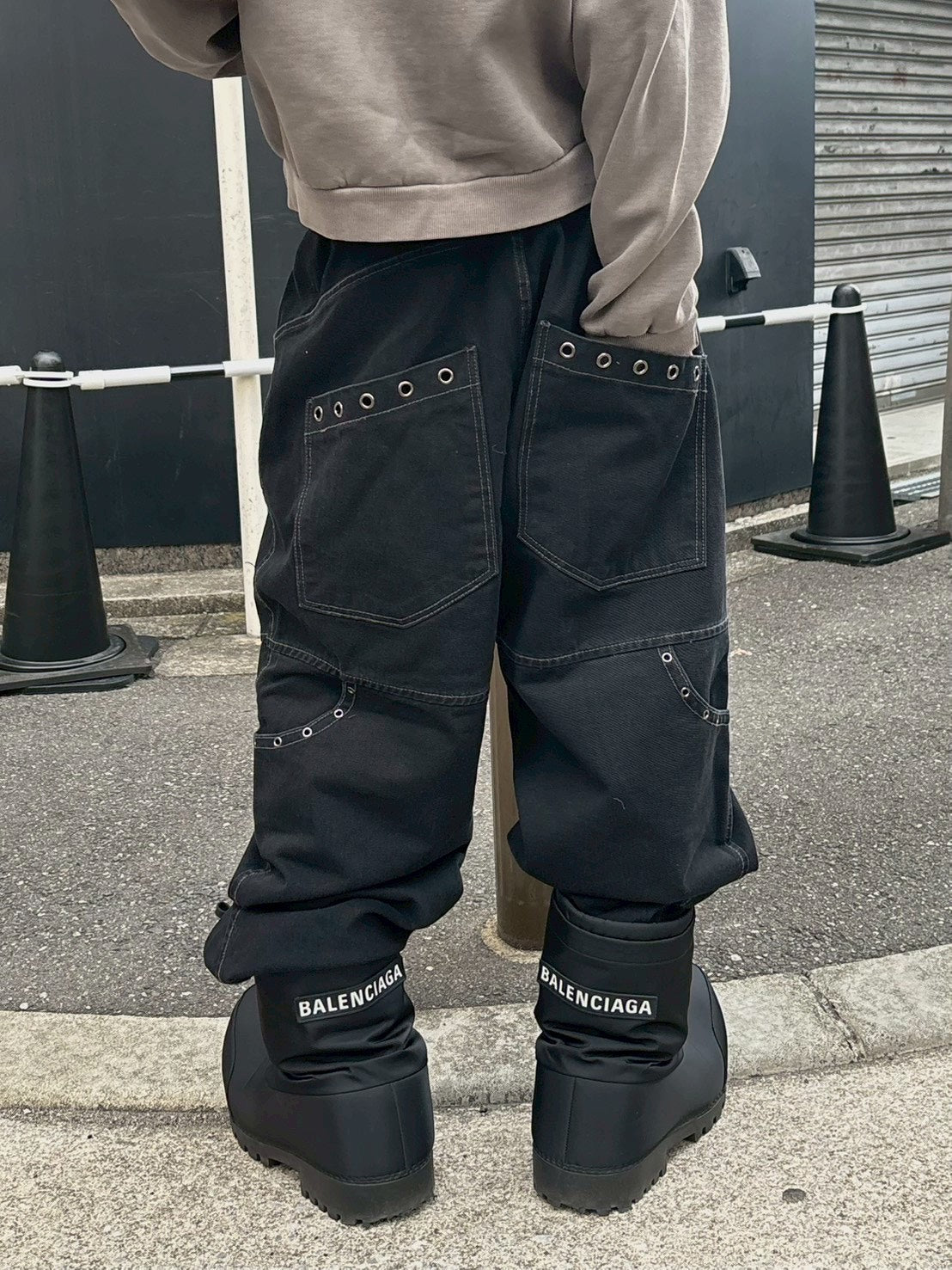 受注制【Chikashitsu +】eyelet pocket balloon pants