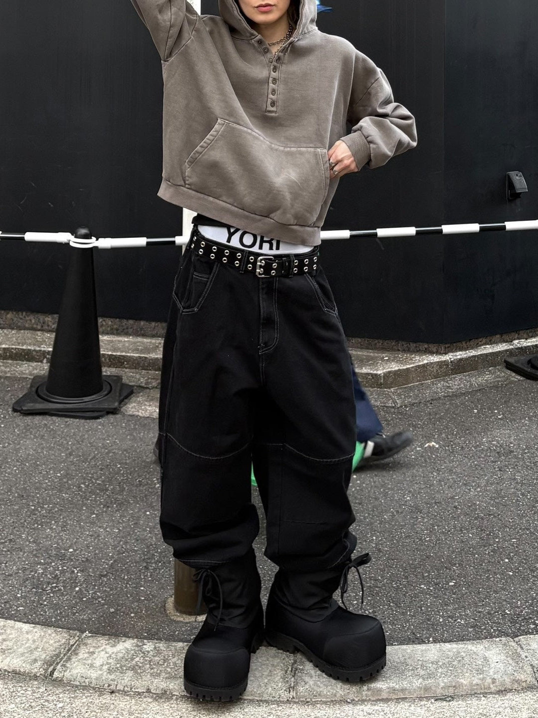 受注制【Chikashitsu +】eyelet pocket balloon pants