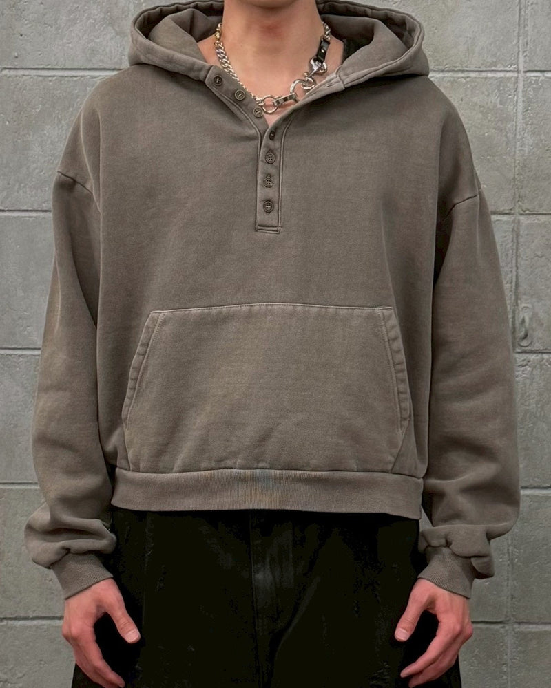 受注制【Chikashitsu +】henley neck pigment heavy hoodie (2color)