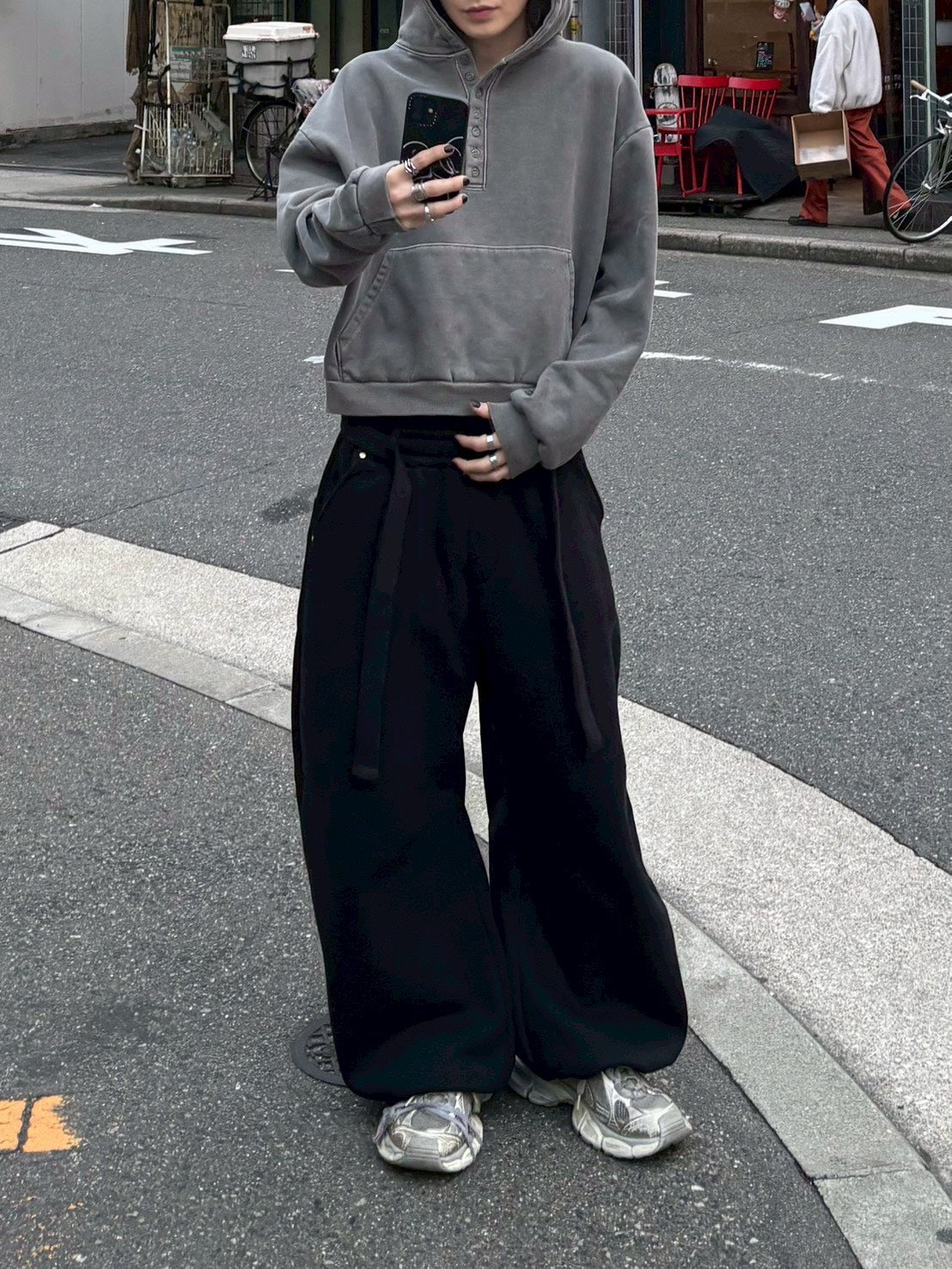 受注制【Chikashitsu +】henley neck pigment heavy hoodie (2color)