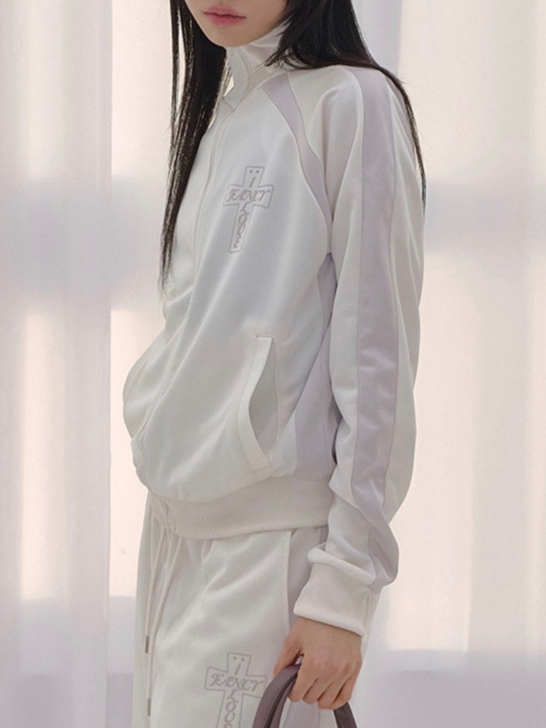 【FANCY CLUB】FROSS GLOSSY TRACK TOP