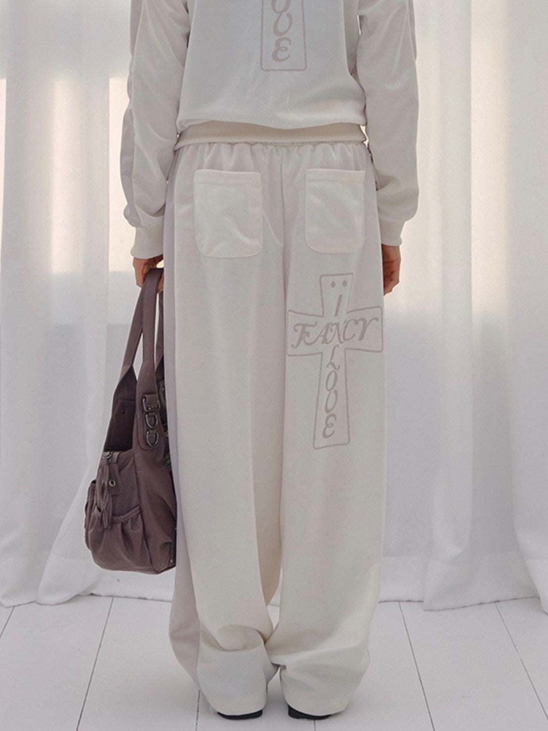 【FANCY CLUB】FROSS GLOSSY TRACK PANTS