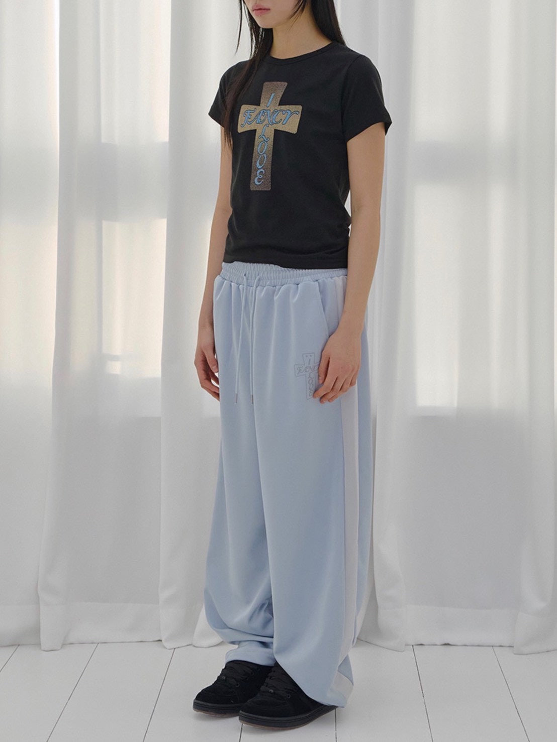 【FANCY CLUB】FROSS GLOSSY TRACK PANTS