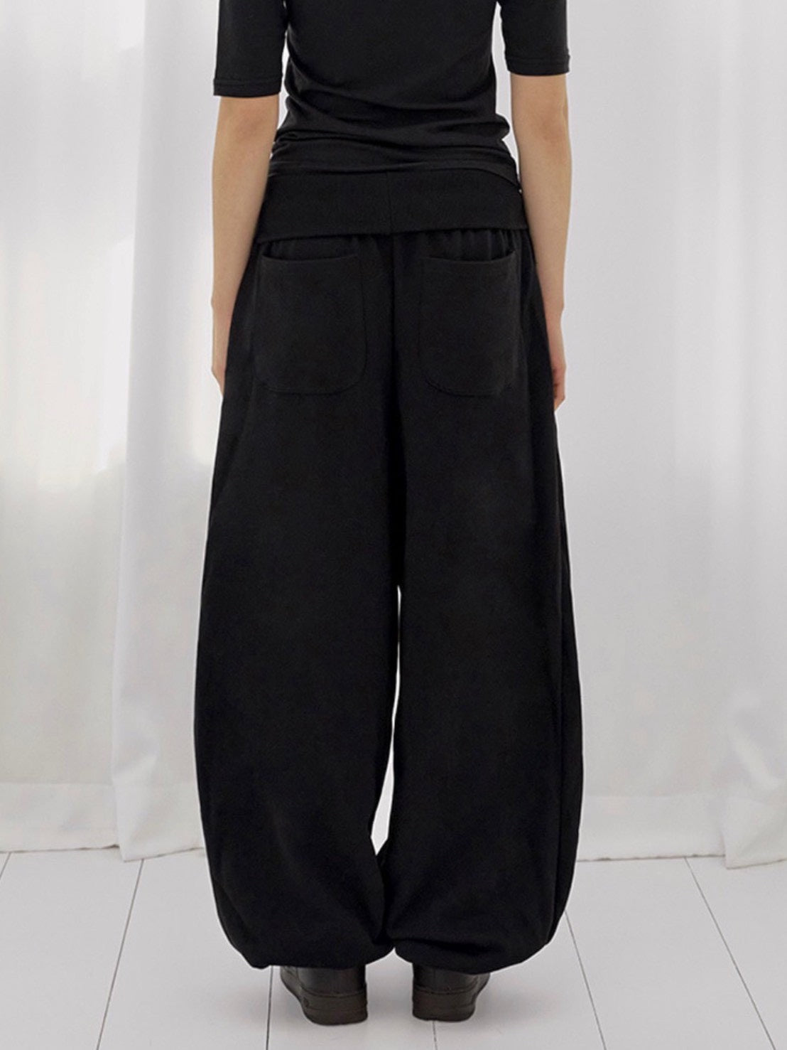 【FANCY CLUB】FROSS BANDING SWEATPANTS
