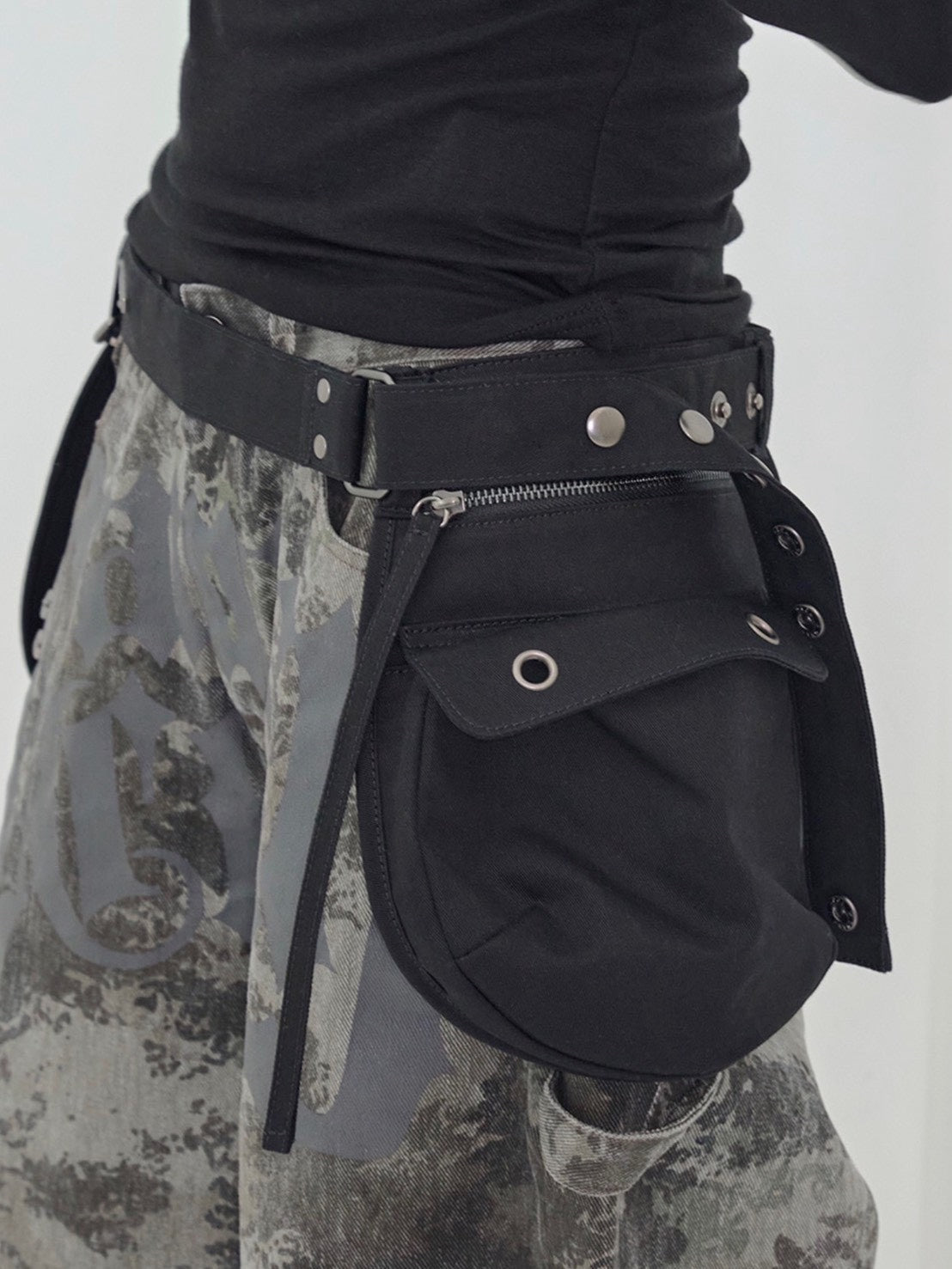 【FANCY CLUB】CARGO BELTED BAG