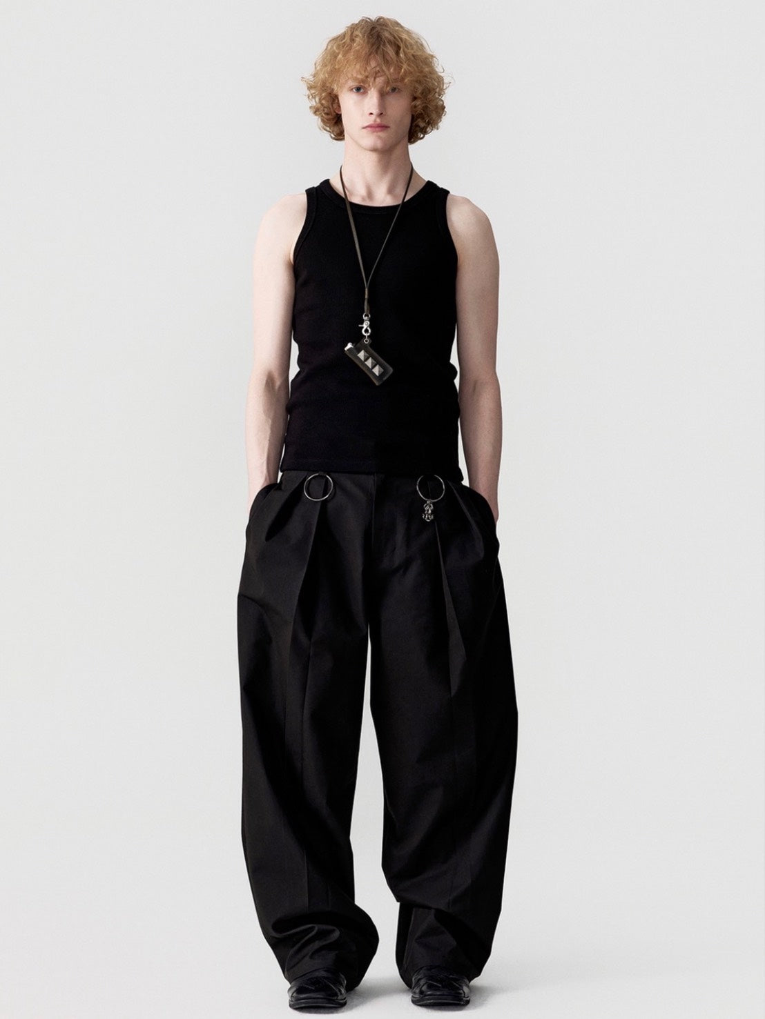 【ESC STUDIO】esc snug ribbed tank top