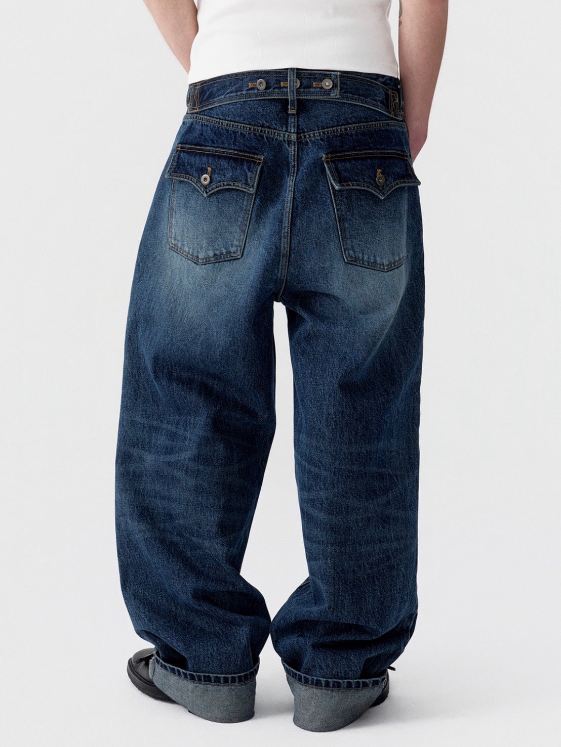 【ESC STUDIO】studded denim roll-up pants