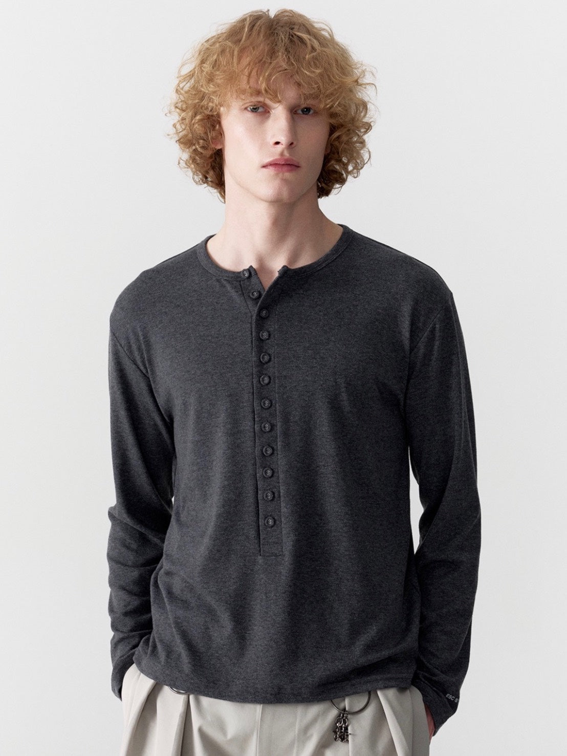 【ESC STUDIO】covered button henley