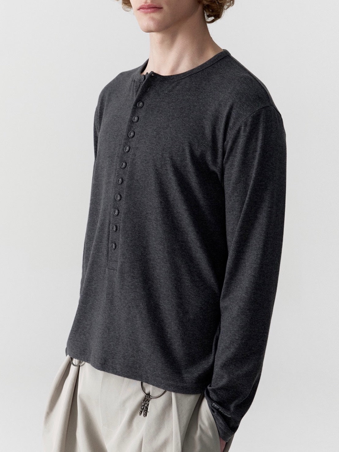 【ESC STUDIO】covered button henley