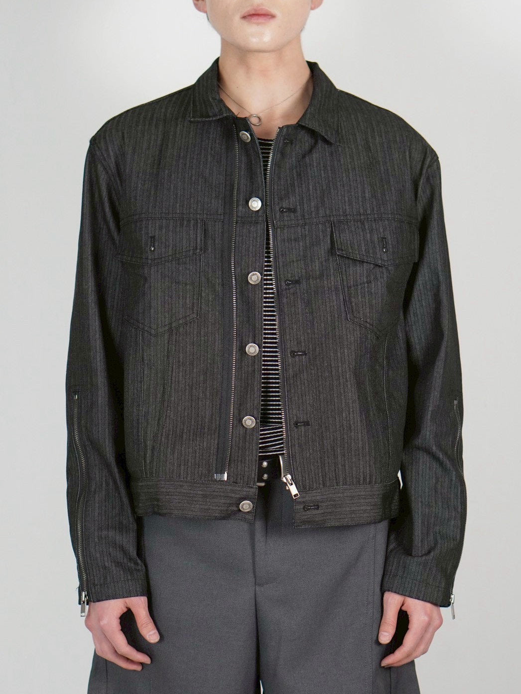 4/10 20:00発売 受注制【Chikashitsu +】non fade denim trucker jacket (2color)