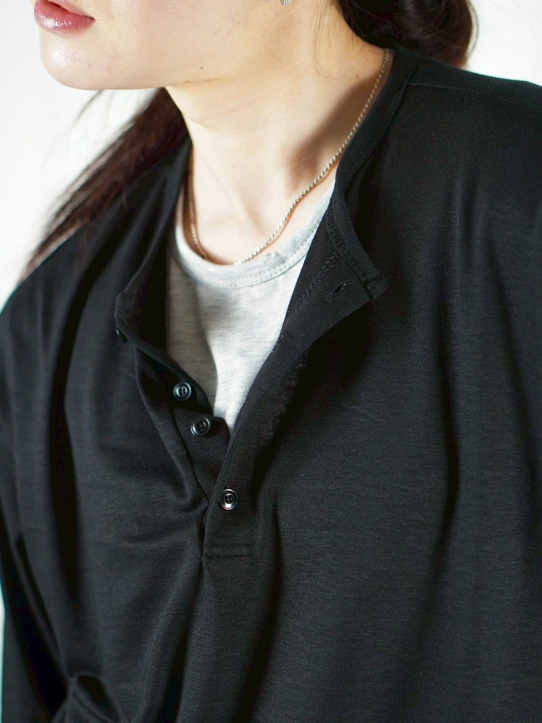受注制【Chikashitsu +】double layered henley neck long sleeve