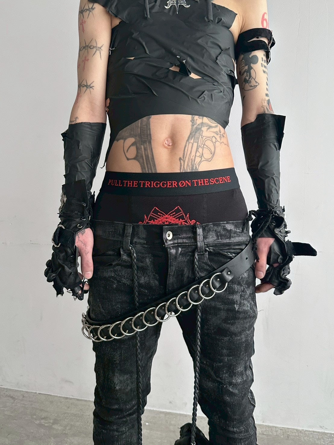 【YIKAI LABORATORY】゛pull the trigger on the scene゛slogan revolver boxer pants