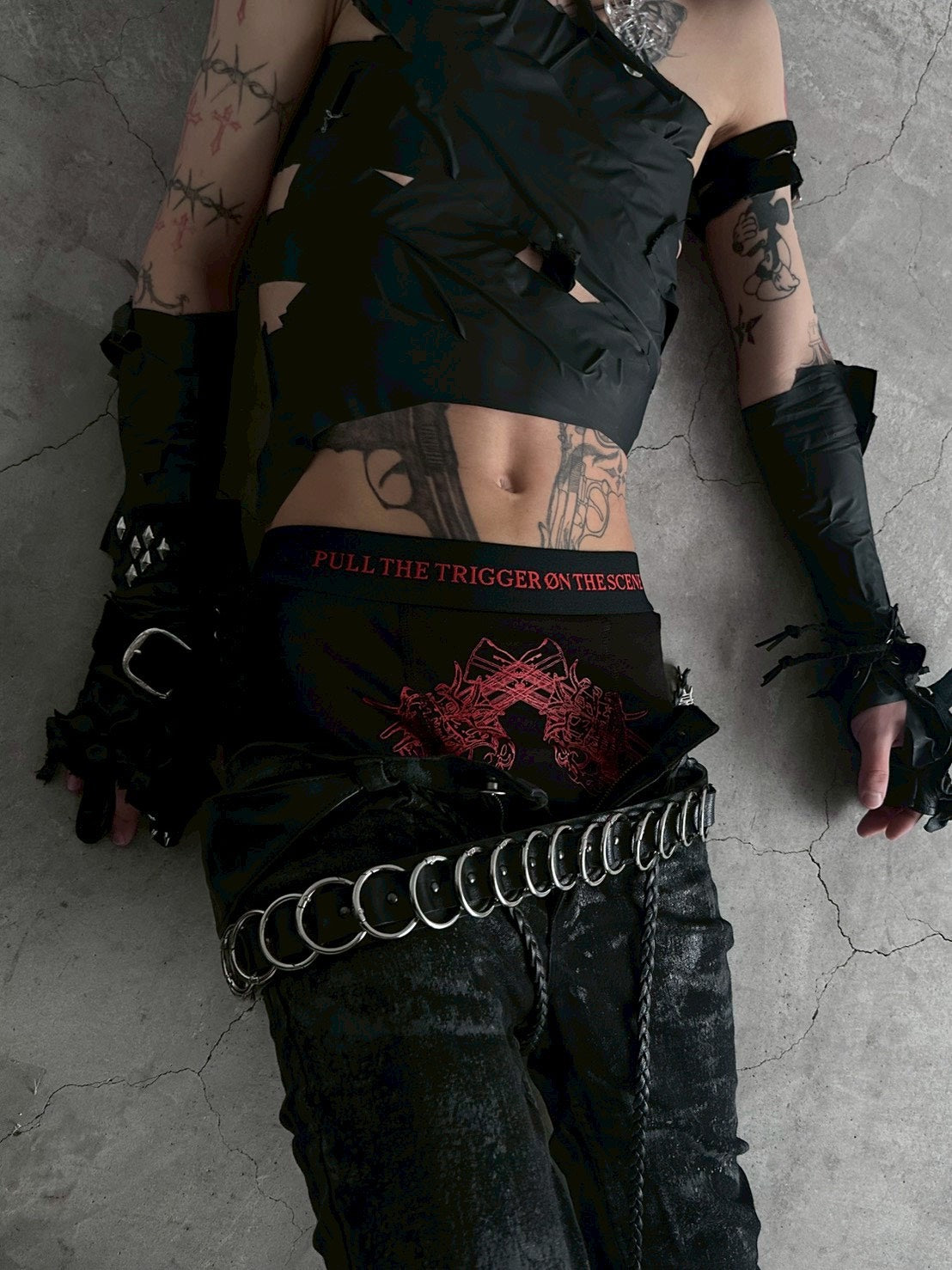 【YIKAI LABORATORY】゛pull the trigger on the scene゛slogan revolver boxer pants
