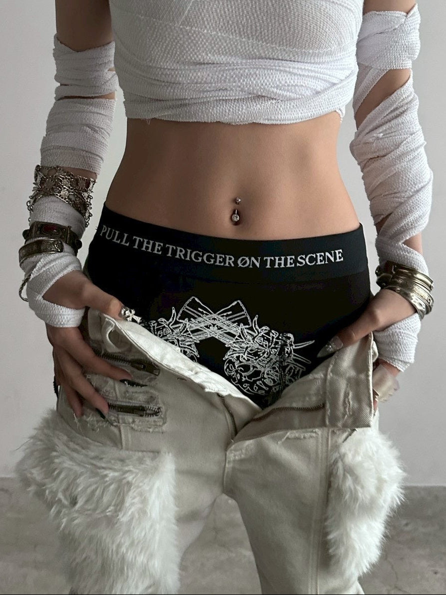 【YIKAI LABORATORY】゛pull the trigger on the scene゛slogan revolver boxer pants