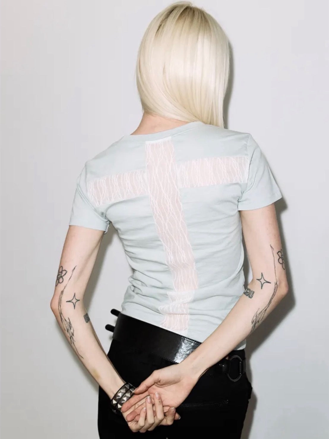 【FANCY CLUB】BACK CROSS TEE