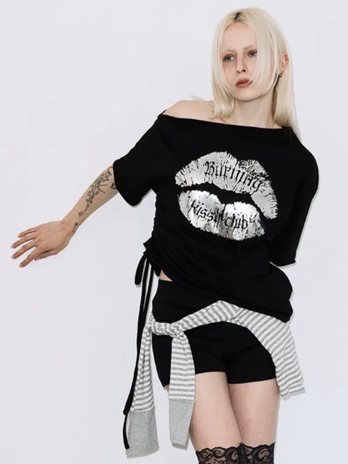【FANCY CLUB】KISSING ONE-SHOULDER TOP