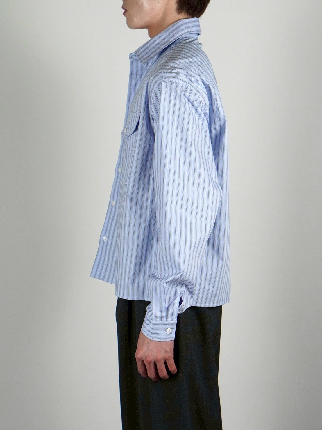 5/8 20:00 発売 【Chikashitsu +】cropped pocket stripe shirt (2color)