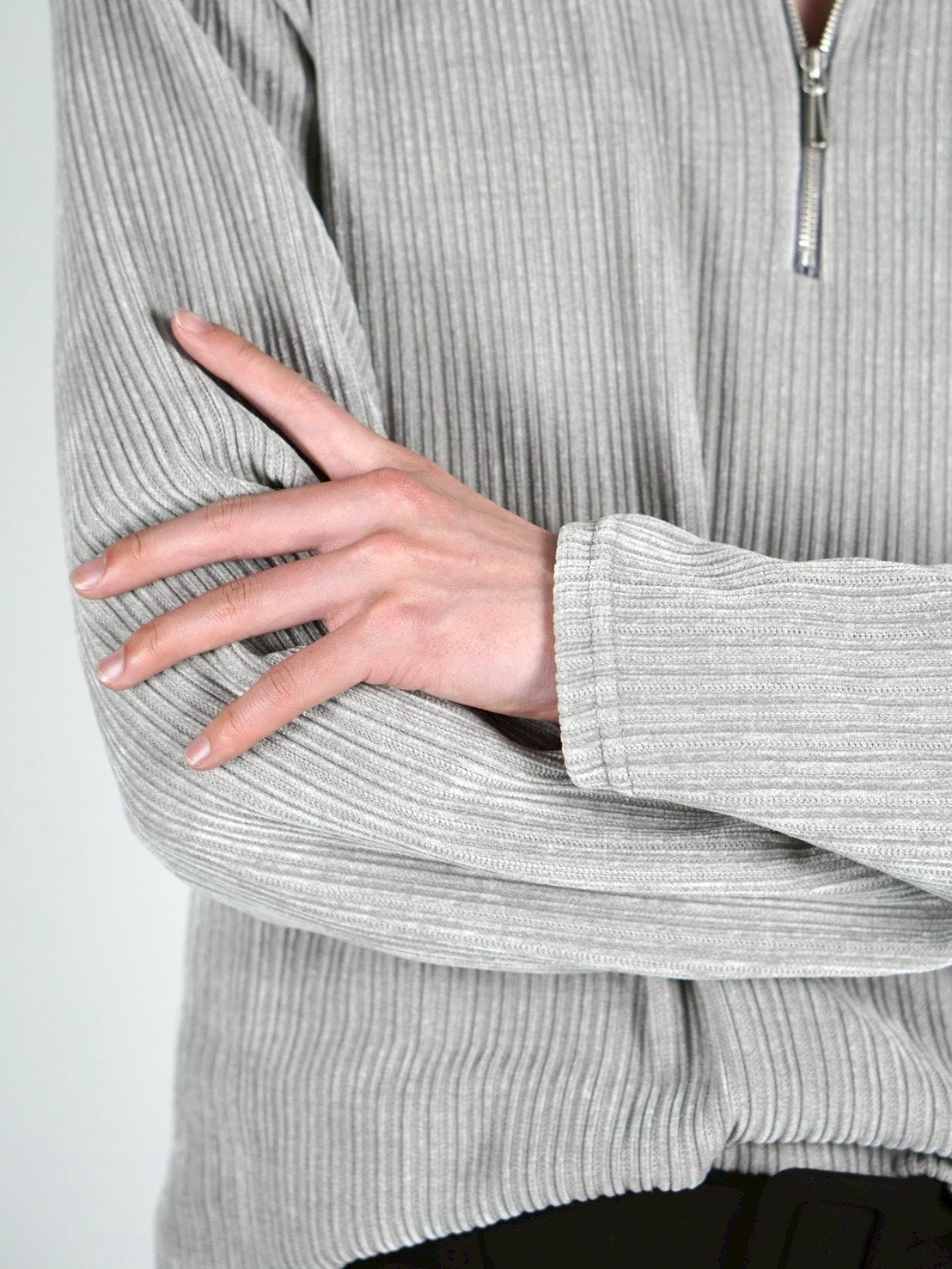 5/8 20:00 発売 【Chikashitsu +】velour zip henley long sleeve (2color)