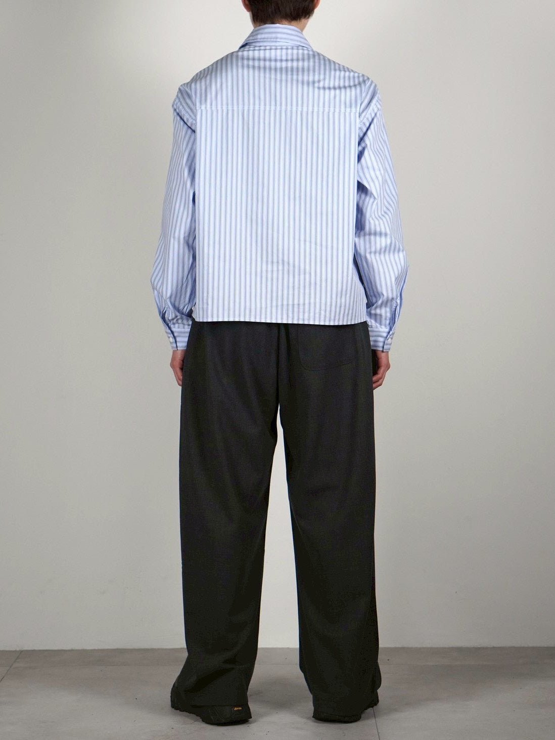 5/8 20:00 発売 
受注制【Chikashitsu +】belt tuck wide slacks (3color)
