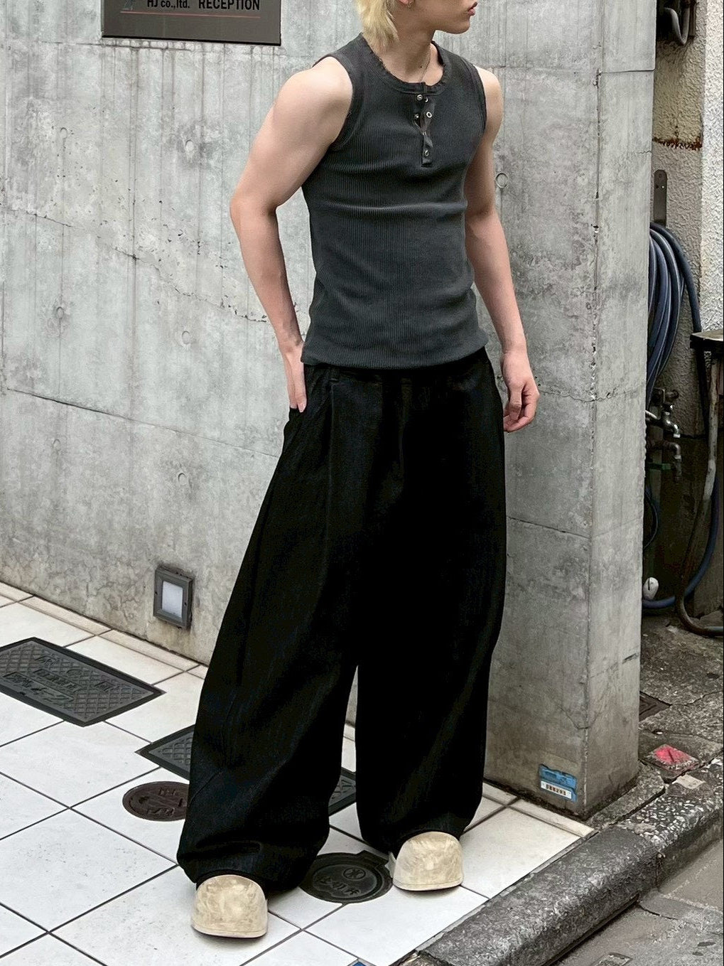 受注制【Chikashitsu +】pigment henley neck sleeveless (3color)