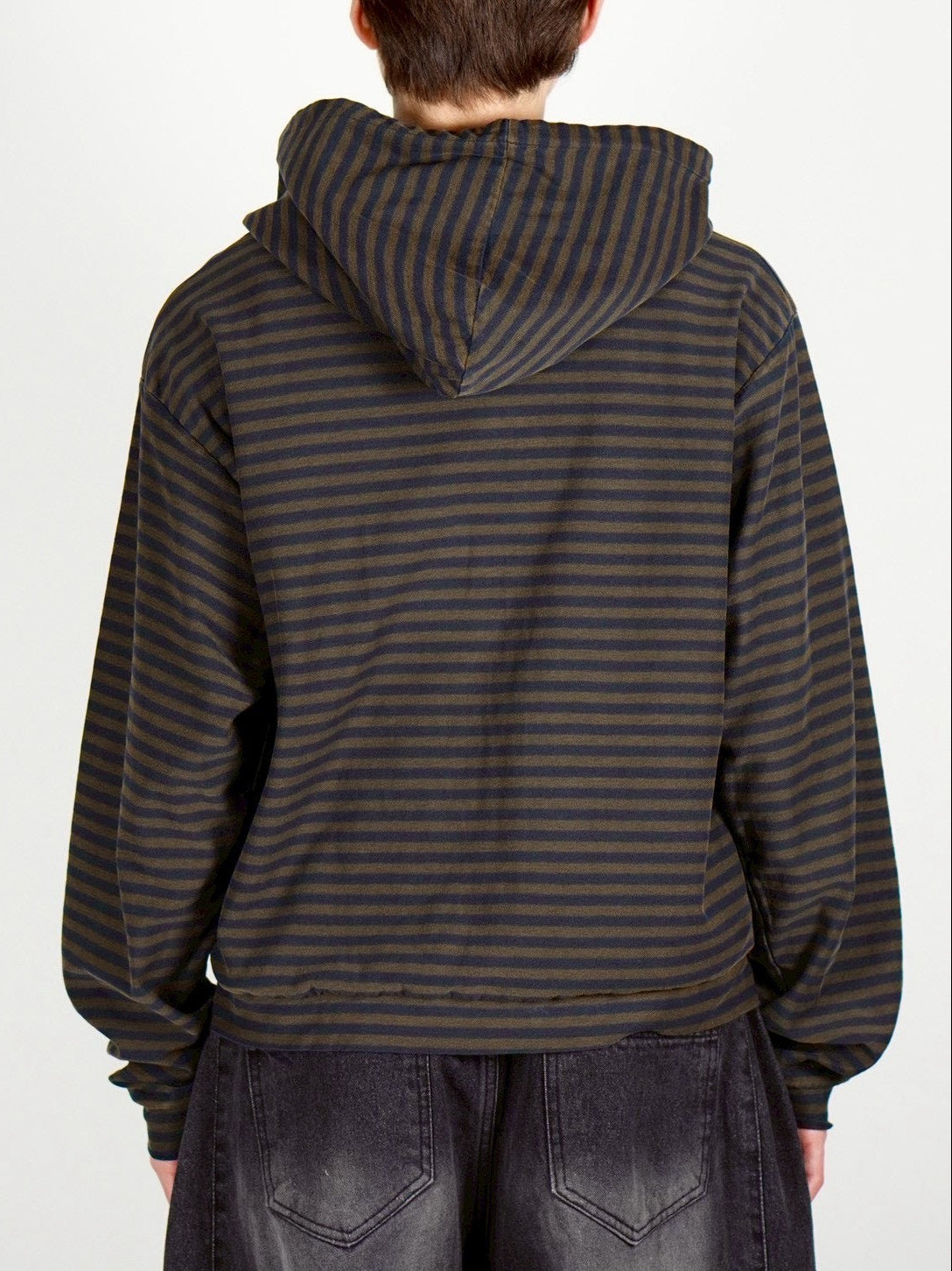 受注制【Chikashitsu +】pigment border zip hoodie (2color)