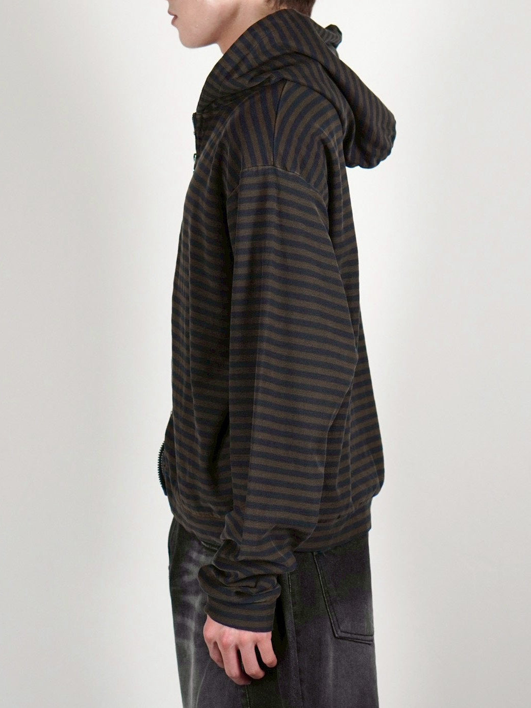 受注制【Chikashitsu +】pigment border zip hoodie (2color)