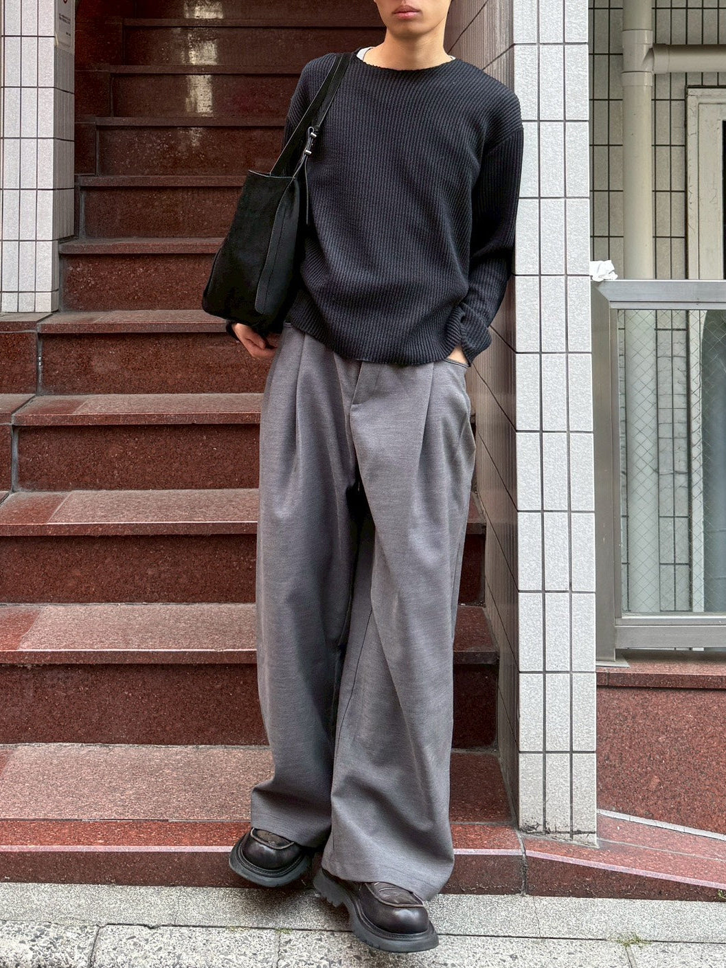 受注制【Chikashitsu +】cutting cropped tee (3color)