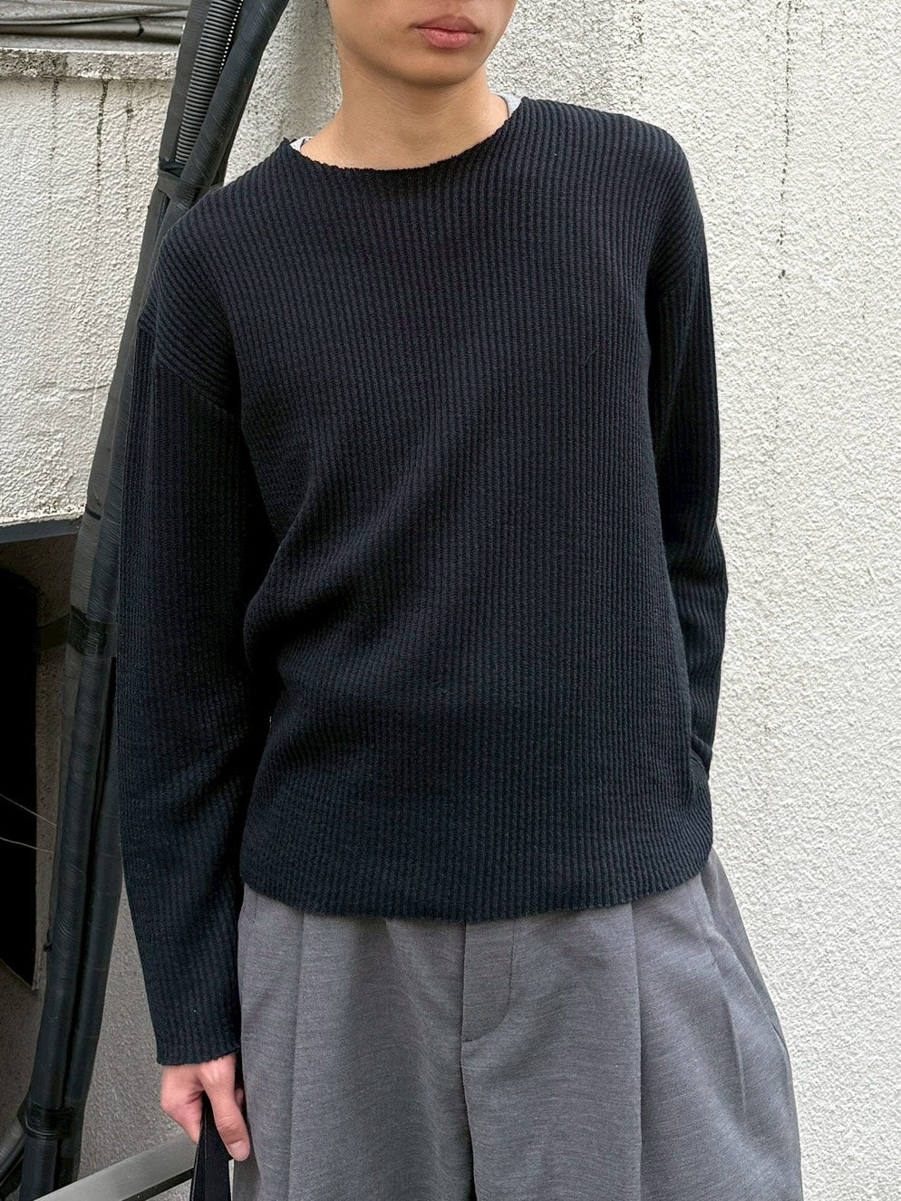 受注制【Chikashitsu +】cutting cropped tee (3color)