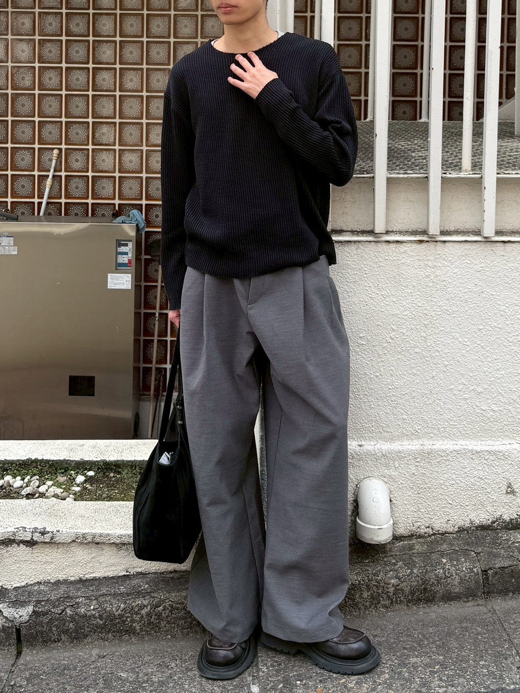 受注制【Chikashitsu +】cutting cropped tee (3color)