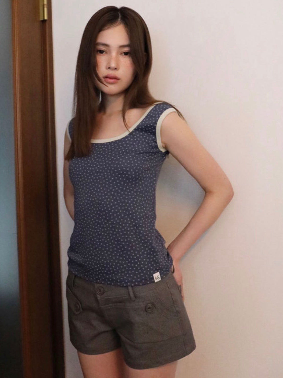 【Uglyshadow】STITCH POINT SHORTS