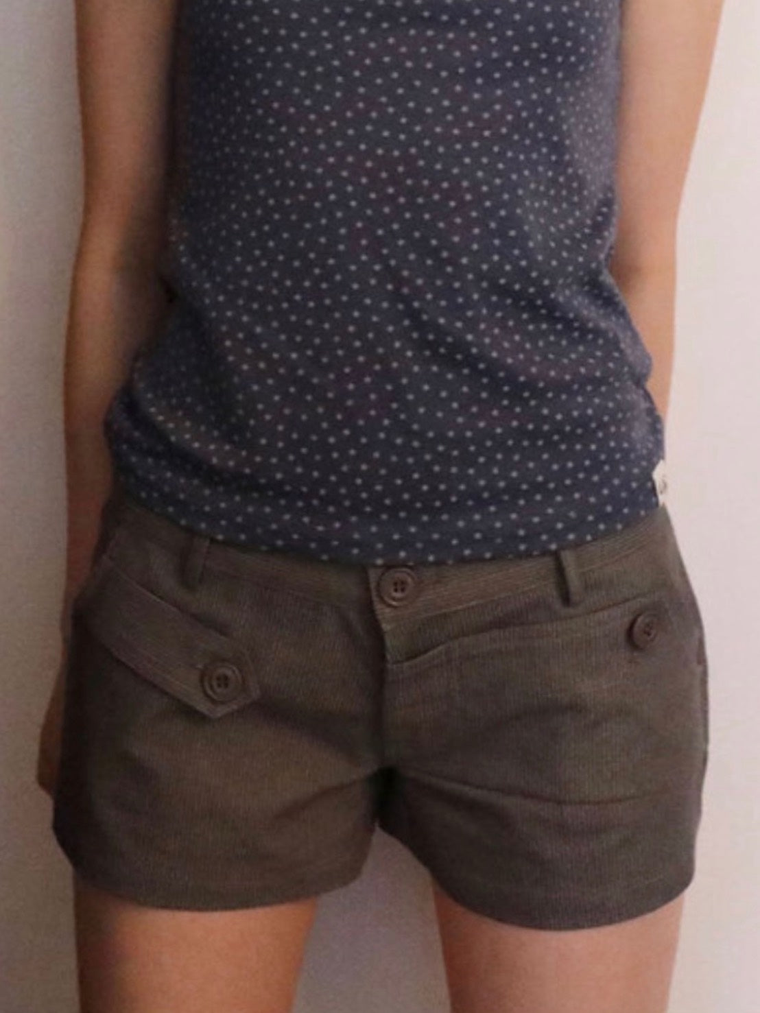 【Uglyshadow】STITCH POINT SHORTS