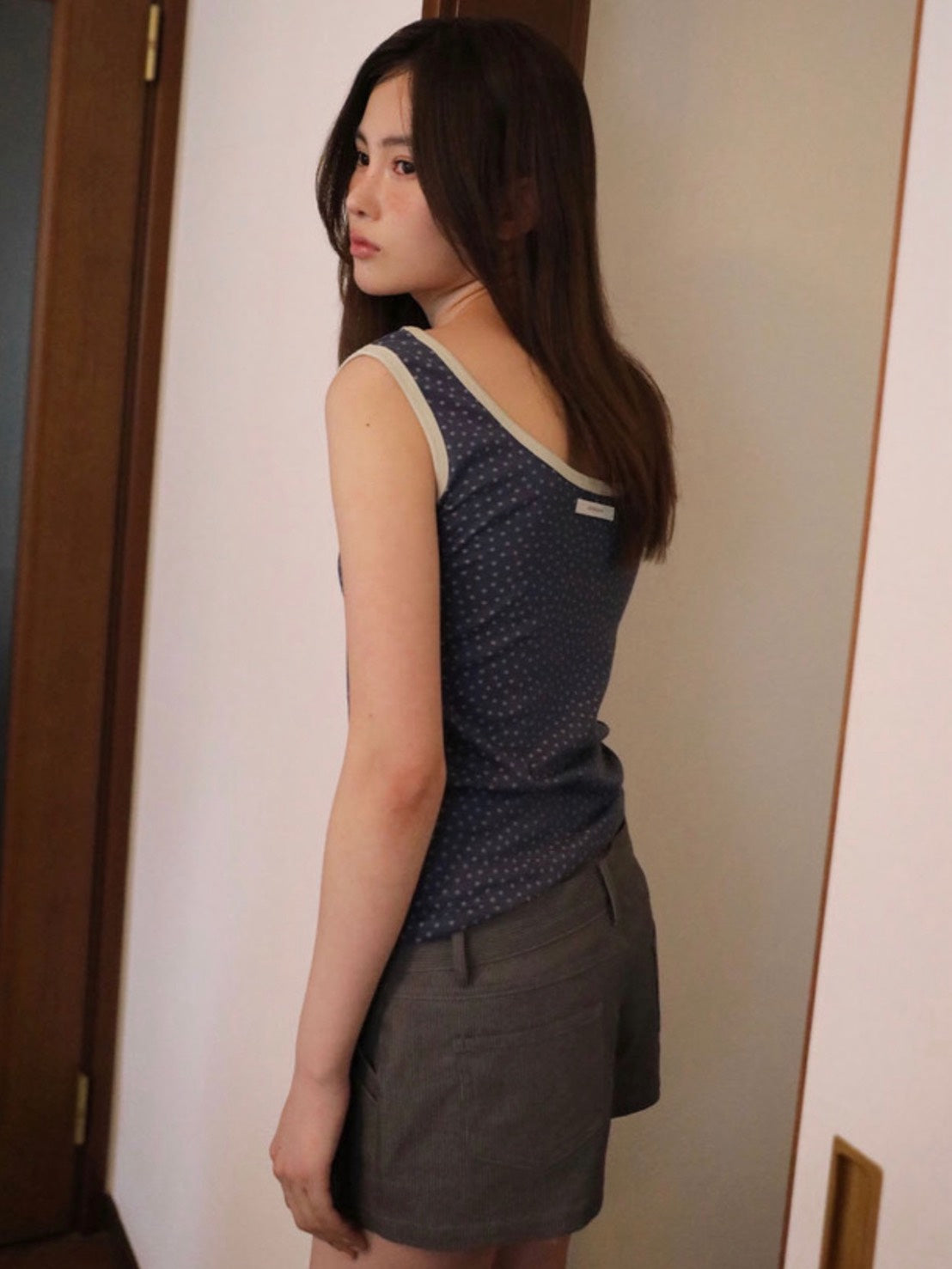 【Uglyshadow】STITCH POINT SHORTS