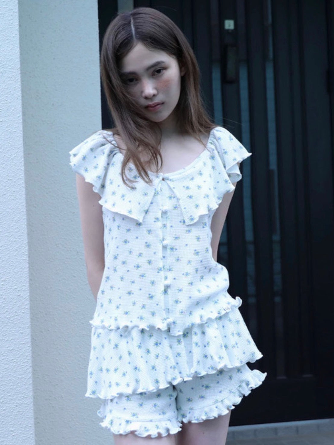 【Uglyshadow】RUFFLE FLOWER SKIRT PANTS