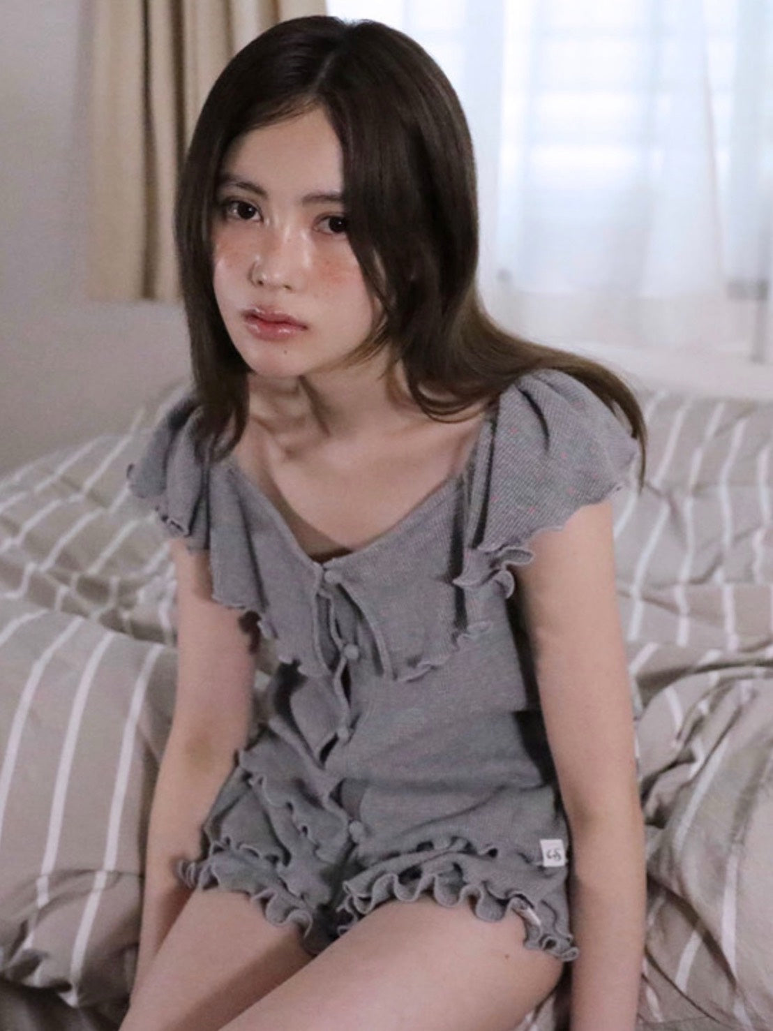 【Uglyshadow】RUFFLE FLOWER SKIRT PANTS