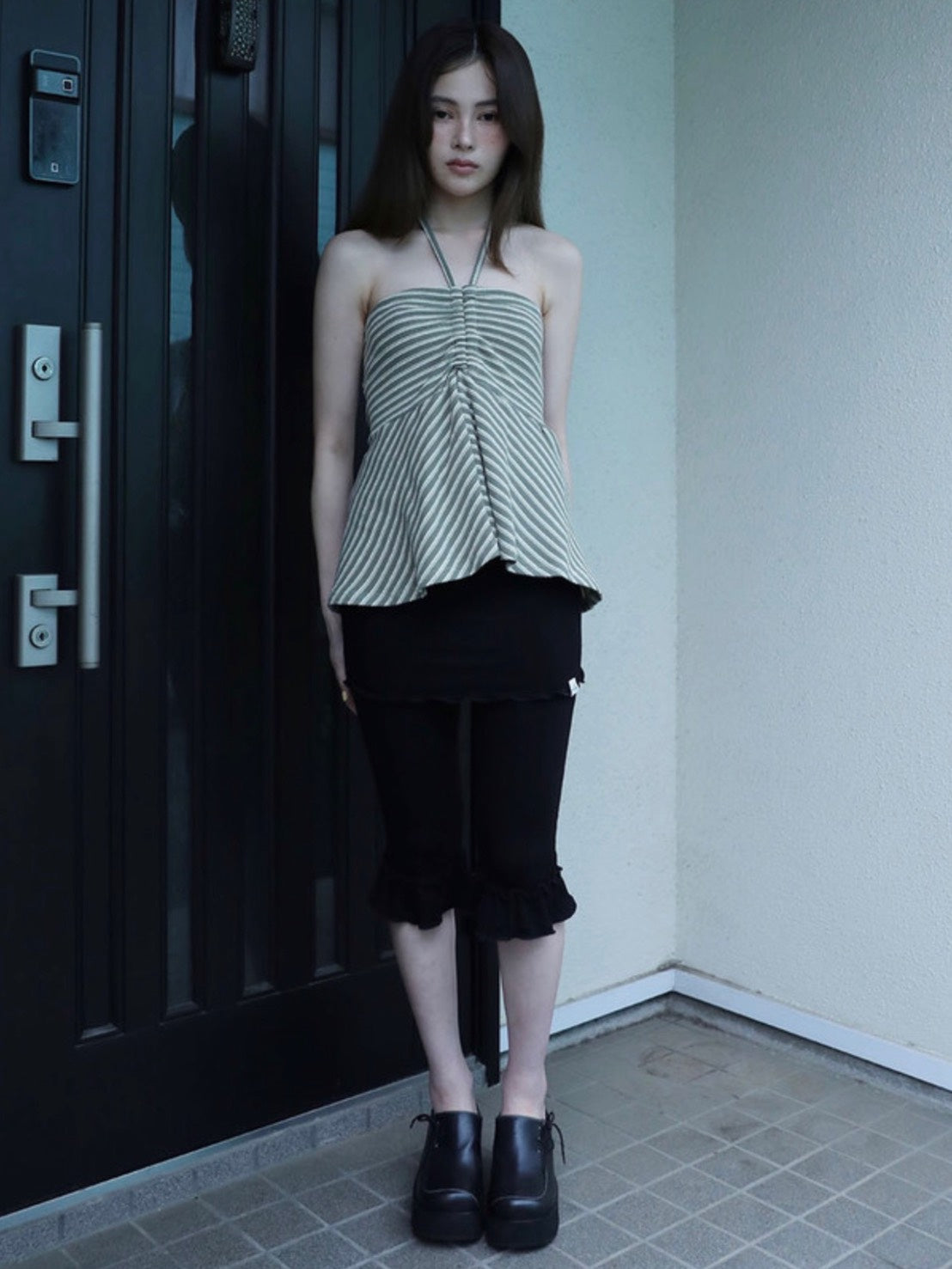 【Uglyshadow】FRILL CAPRI SKIRT PANTS