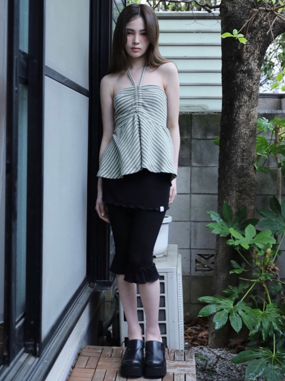 【Uglyshadow】FRILL CAPRI SKIRT PANTS
