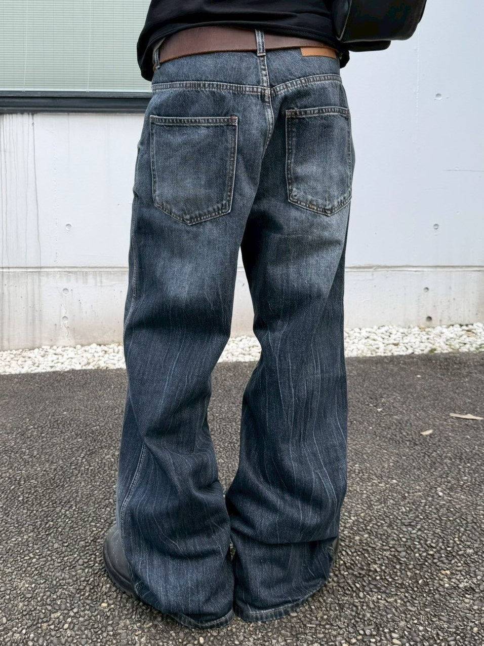 受注制【Chikashitsu +】washed slim denim pants