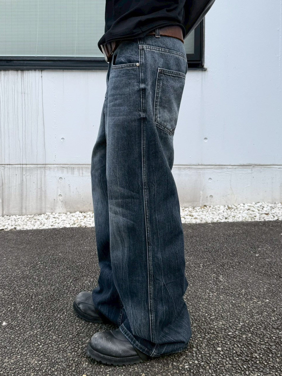 受注制【Chikashitsu +】washed slim denim pants